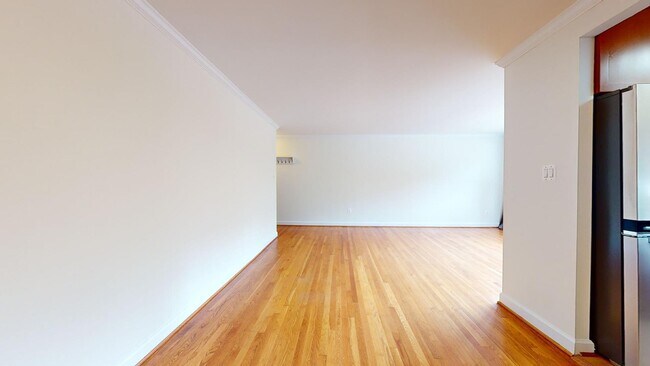 Building Photo - 2725 39th St NW