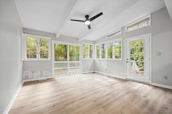 Building Photo - 6012 Lanai Ln