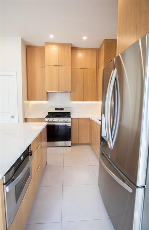 Building Photo - 1913 Littlefield St