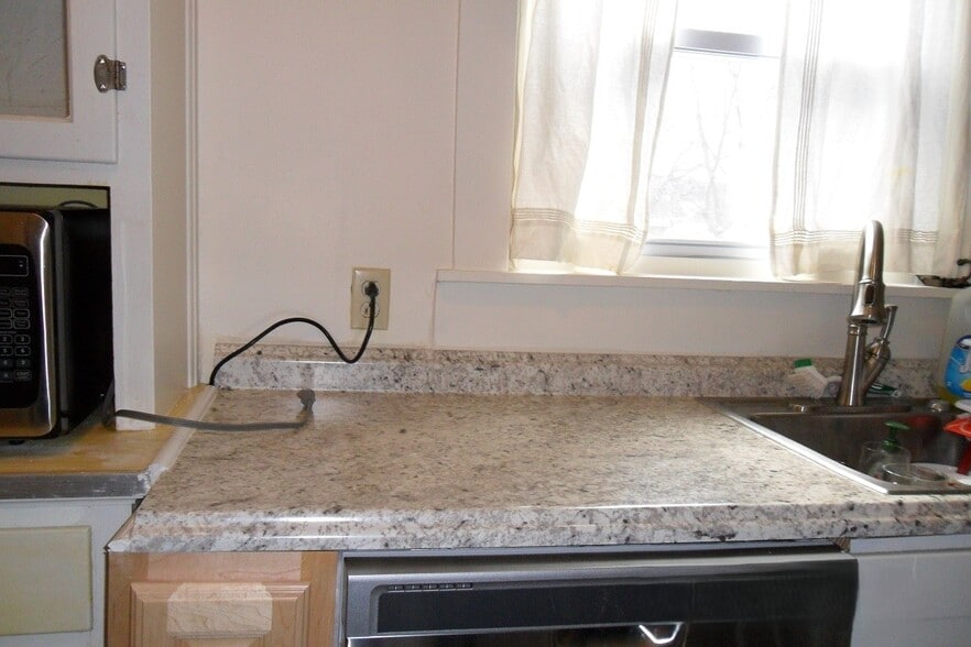 Kitchen - new countertop - 210 N Geneva St