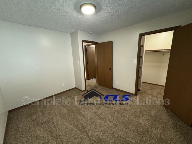 Building Photo - 4283 S Kian St