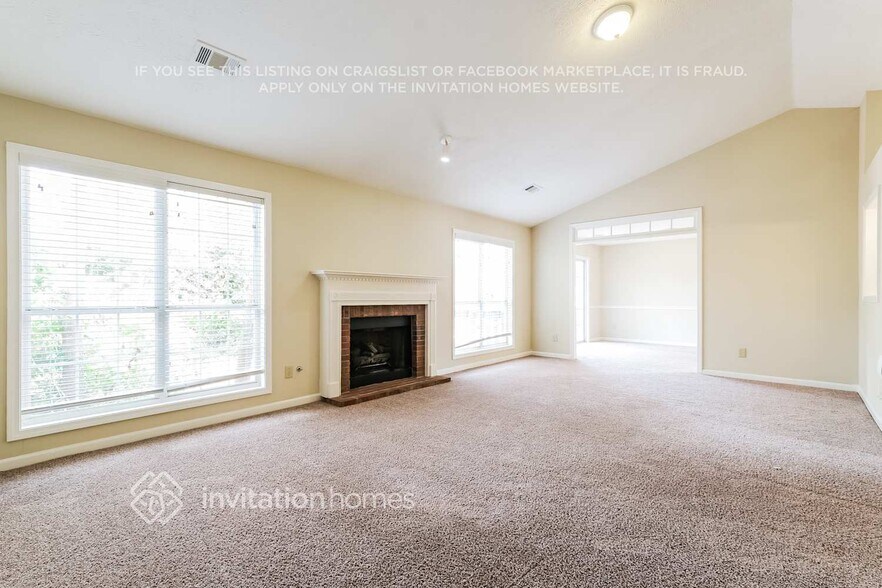 Building Photo - 3350 Summit Pl Dr