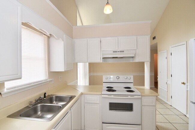 Building Photo - 4154 Arlington Rd