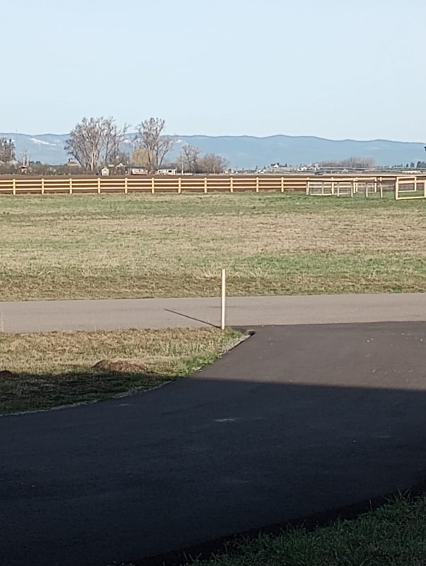 Building Photo - 1097 Tree Farm Rd