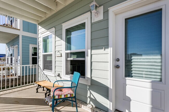 Downstairs patio - 714 W Main St