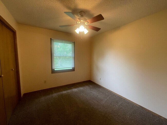 Building Photo - 249 S Monte Vista Ave
