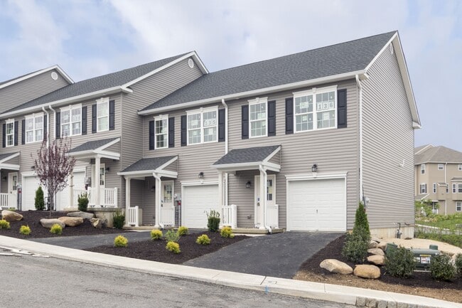 Building Photo - 2033 Arey Ln