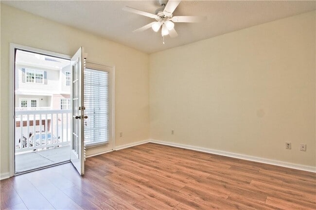 Building Photo - 8102 Woodland Ln