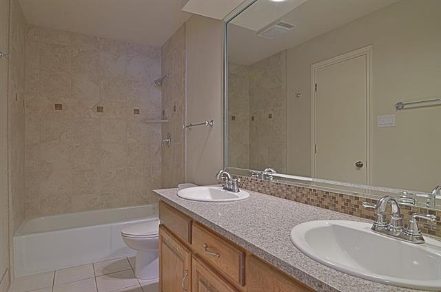 Building Photo - 3 Whispering Vine Ct