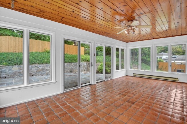 Building Photo - 5510 Christy Dr