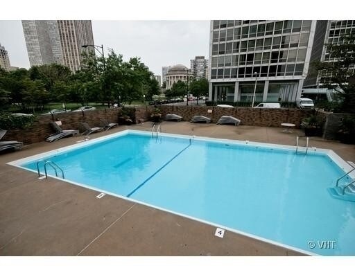Building Photo - 2800 N Lake Shore Dr