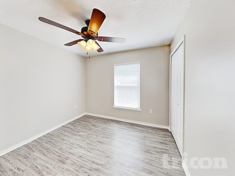 Building Photo - 353 Comfort Dr