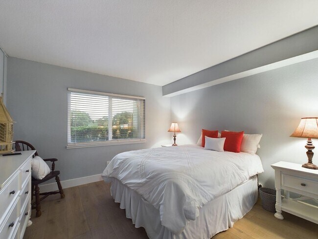 Building Photo - 151 Calhoun Ave