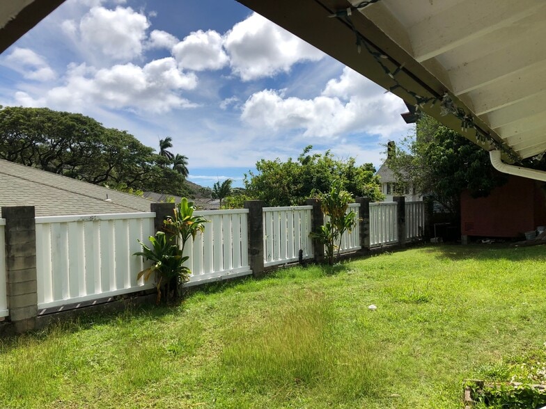 Building Photo - 2739 Hillside Ave