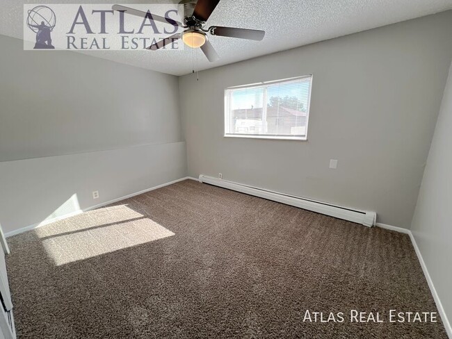 Building Photo - Amazing Newly Renovated 2 Bedroom Near His...