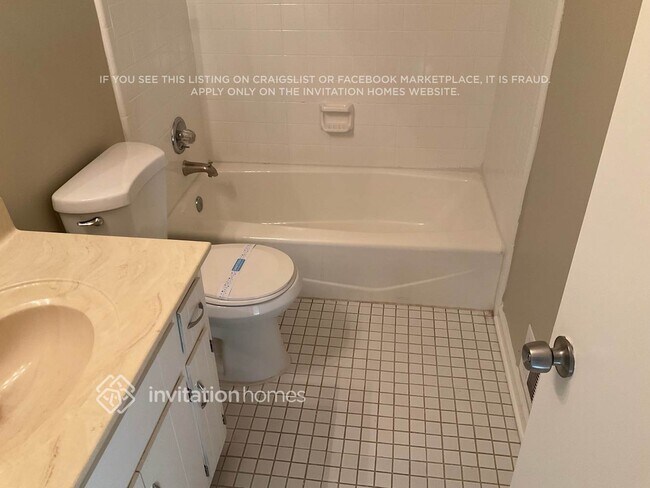 Building Photo - 216 Jousters Ln NW