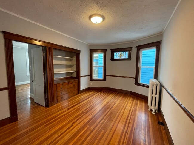 Building Photo - 9 Sumner Square