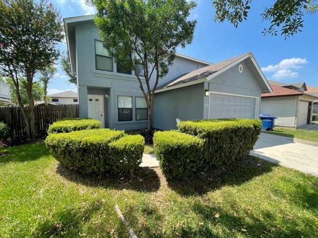 Building Photo - Coming soon..... Beautiful  3 bedroom 2 bath