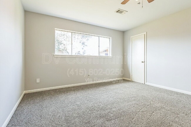 Building Photo - 13331 Villagrove Dr