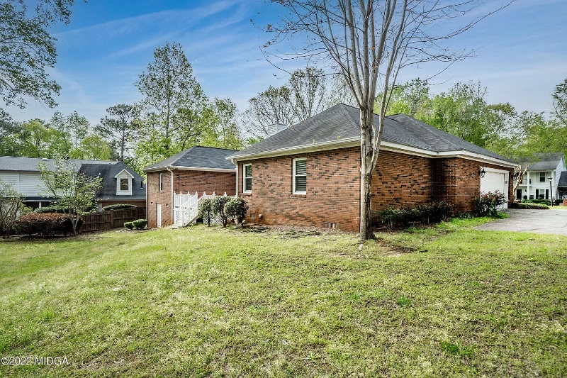 Building Photo - 205 Saddle Creek Ct