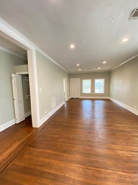 Building Photo - 4727 Walker St