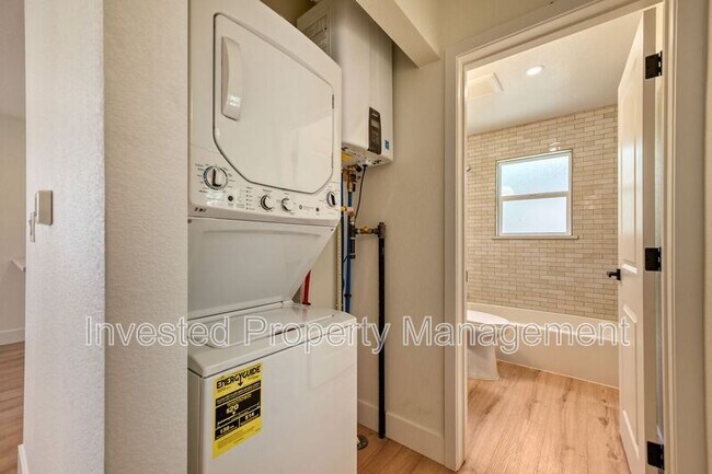 Building Photo - 3641 Josephine St