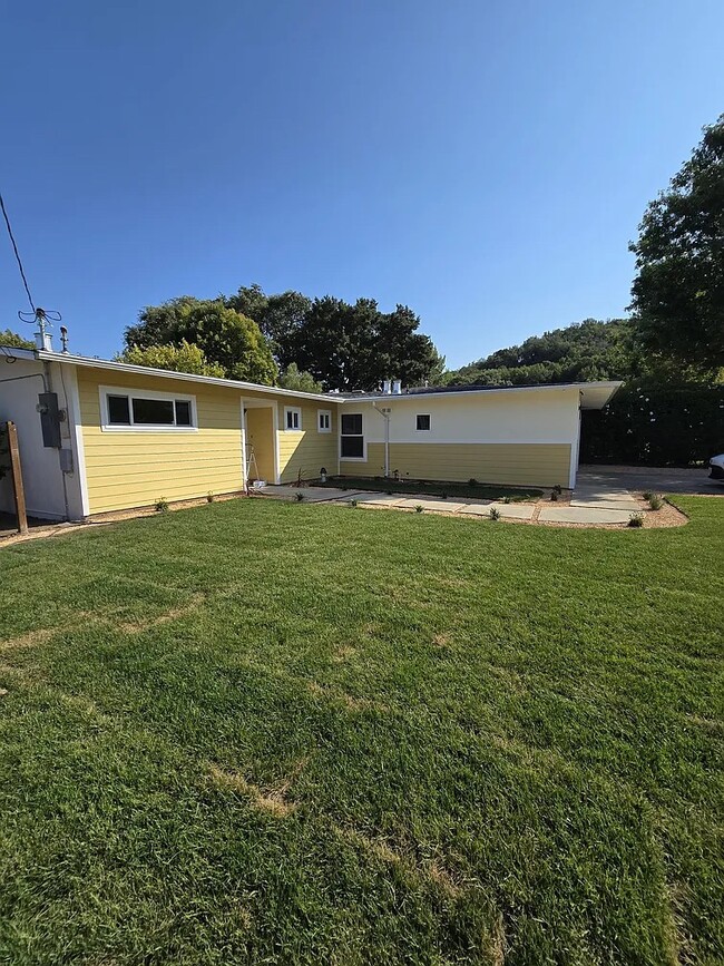 Building Photo - 5 Ormond Ct