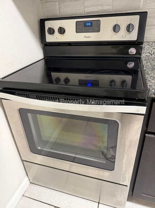 Building Photo - 5531 Pershing Ave