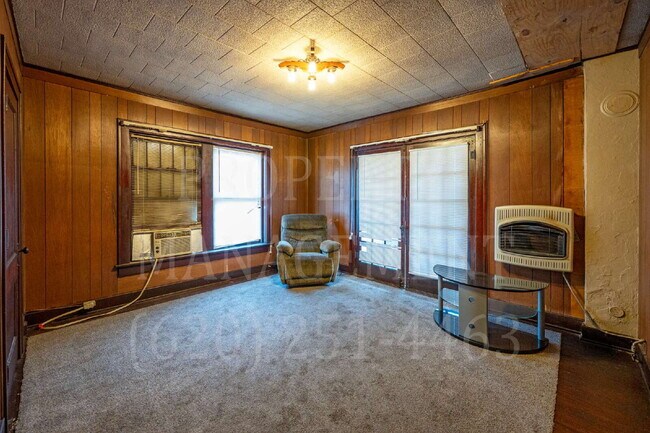 Building Photo - Studio Apartment - All Bills Paid