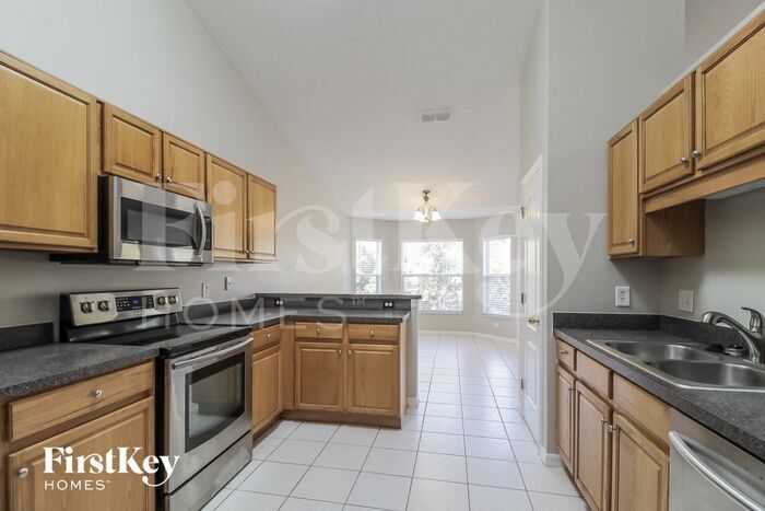 Building Photo - 657 Winding Lake Dr