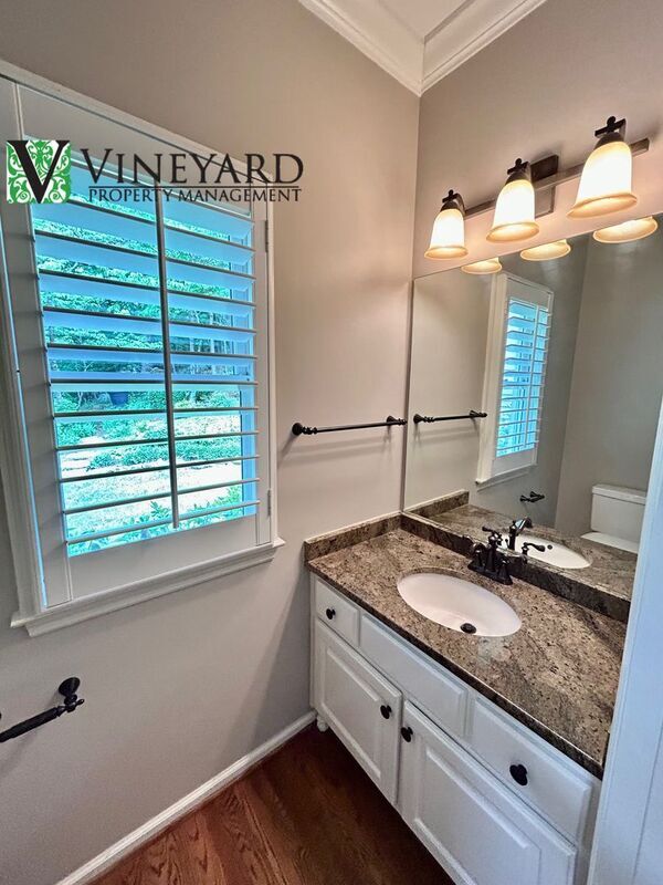 Building Photo - 508 Old Field Cove