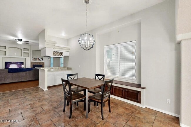 Building Photo - 3044 Tierra Fresno Dr