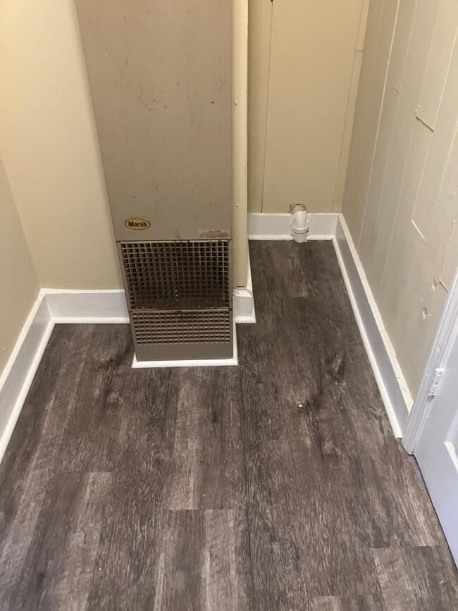 Building Photo - 1 Dunway Dr