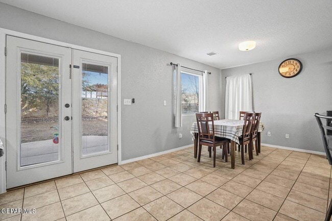 Building Photo - 7045 Eagle Nest Ct