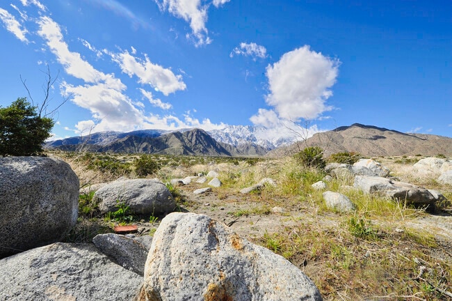 Nearby Hiking - 835 Alta Rdg