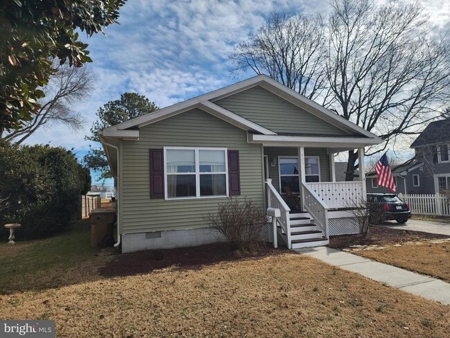 Building Photo - 903 N Walnut St