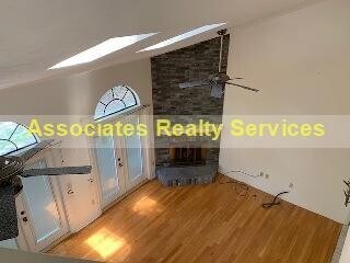 Building Photo - Cute Cottage Home on Cul-de-Sac!!