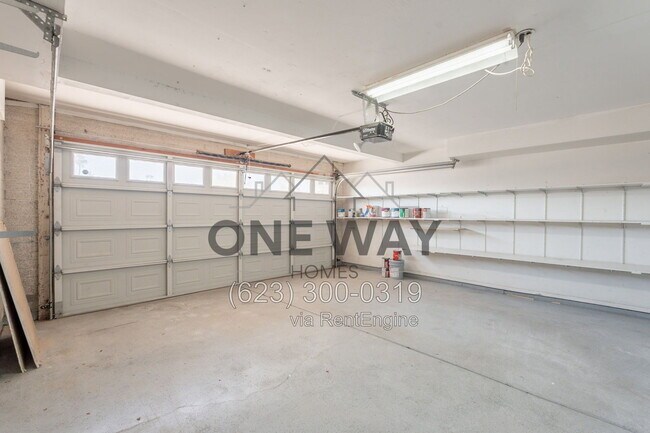 Building Photo - 1325 W Lobo Ave
