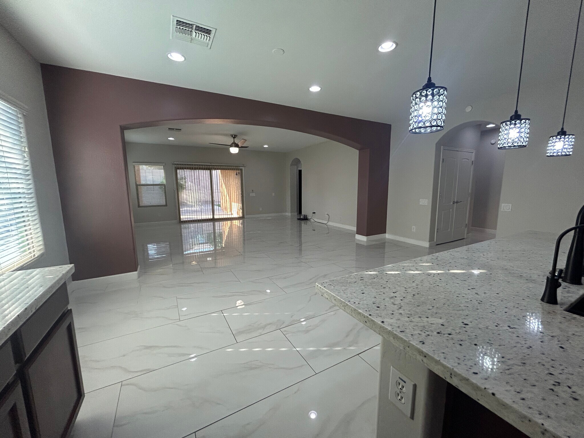 Building Photo - 10765 W Avenida del Rey