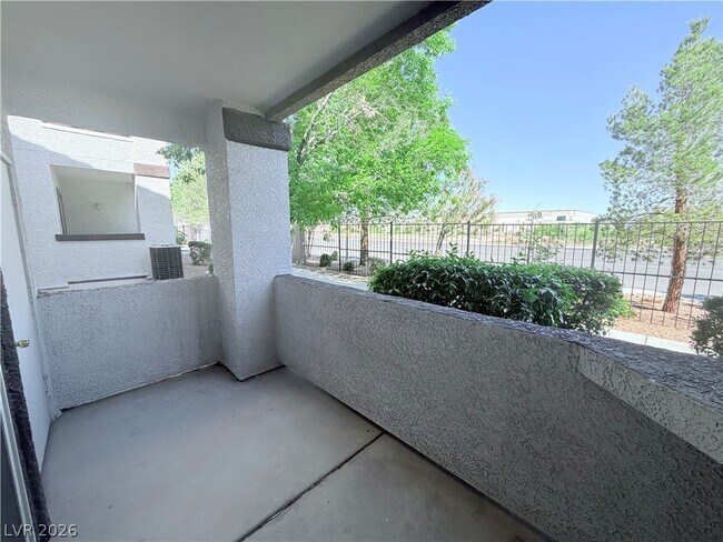 Building Photo - 7255 W Sunset Rd