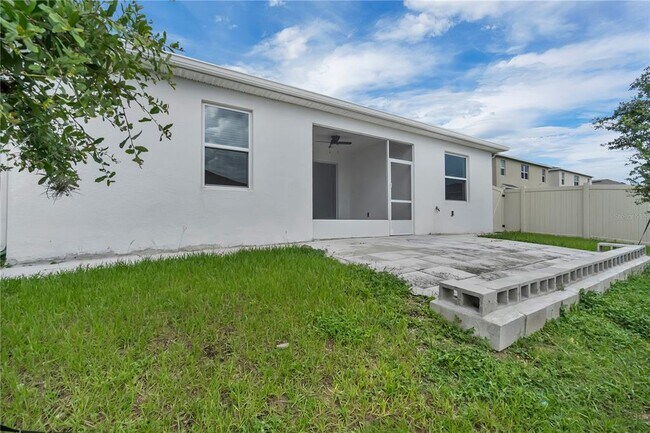 Building Photo - 920 Serchio St