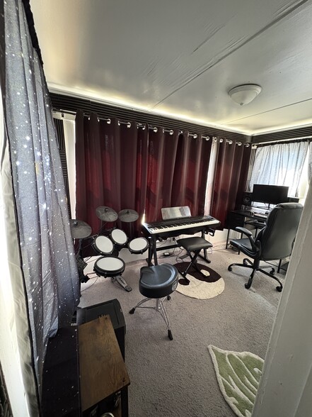 Sunroom - 1614 Prospect St