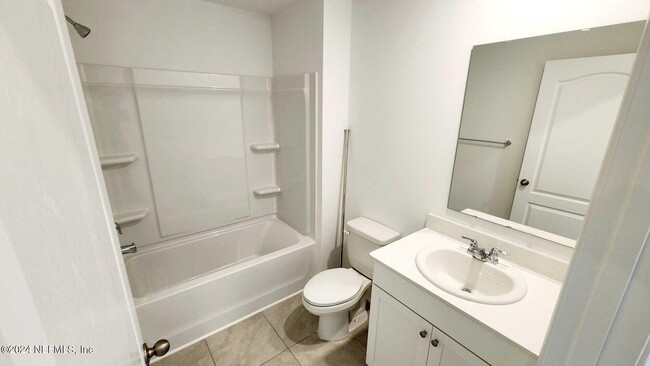 Building Photo - 307 Redbud Rd