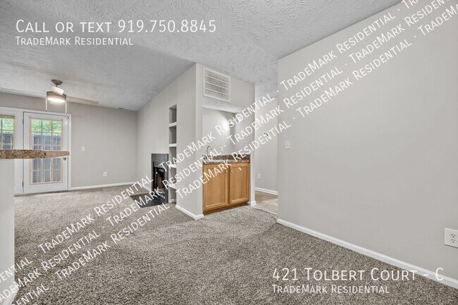 Building Photo - 421 Tolbert Ct