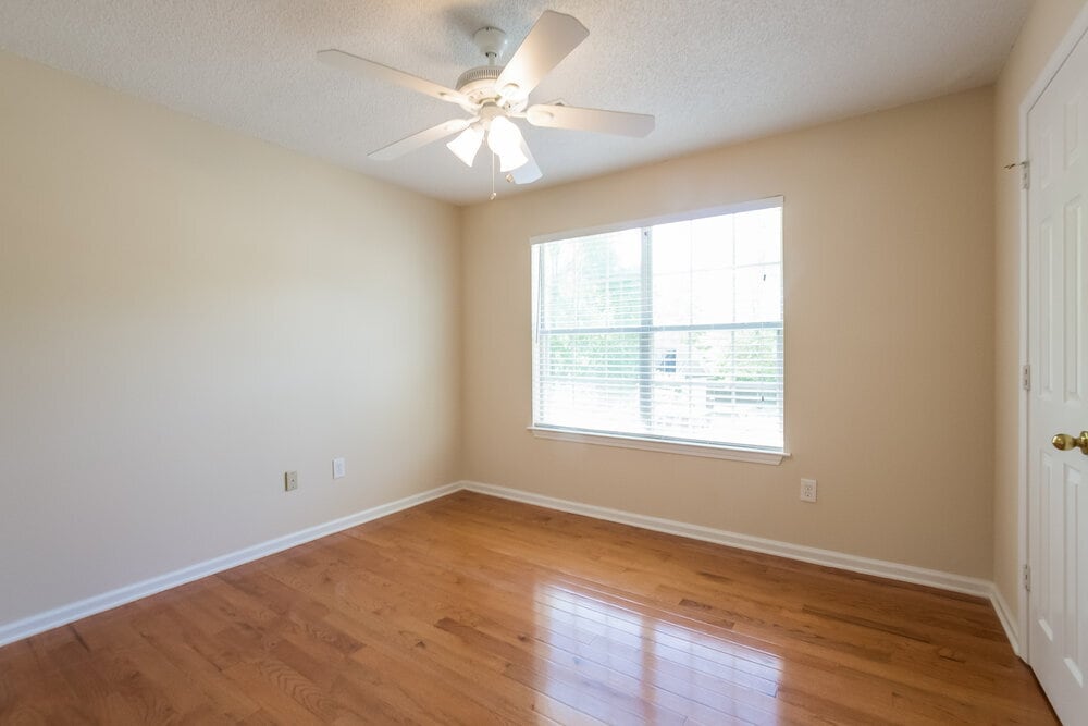 Building Photo - 134 Summer Crest Pl SW