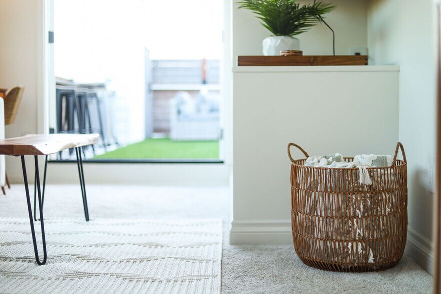 Building Photo - 1771 Torrance St