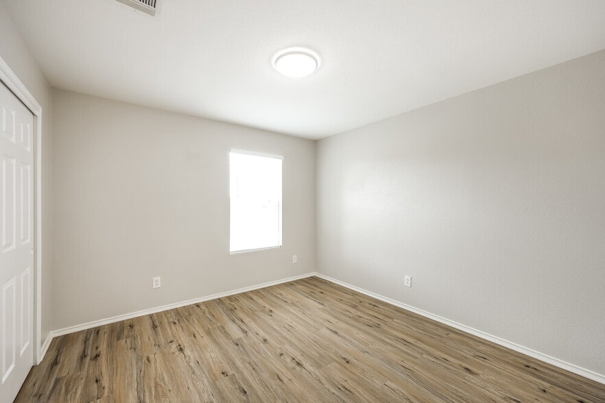 Building Photo - 1619 Spice Spg