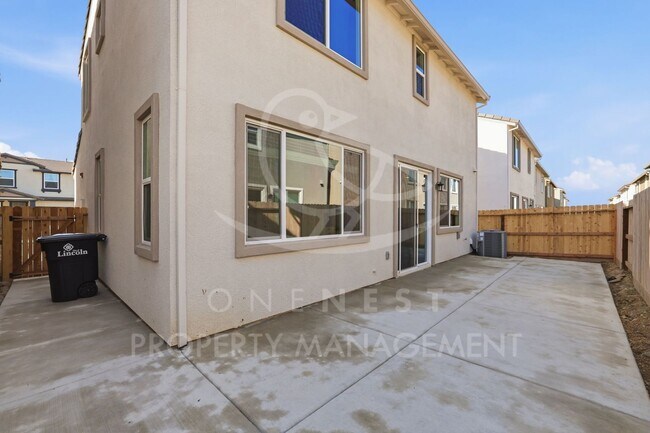 Building Photo - Modern Living at Its Finest: Brand New Twelve Bridges Home