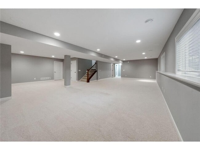 Building Photo - 16810 51st Pl N