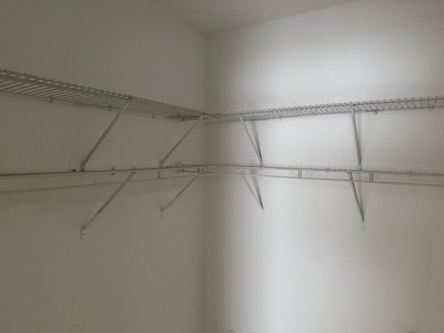 Building Photo - 2812 Somerset Park Dr